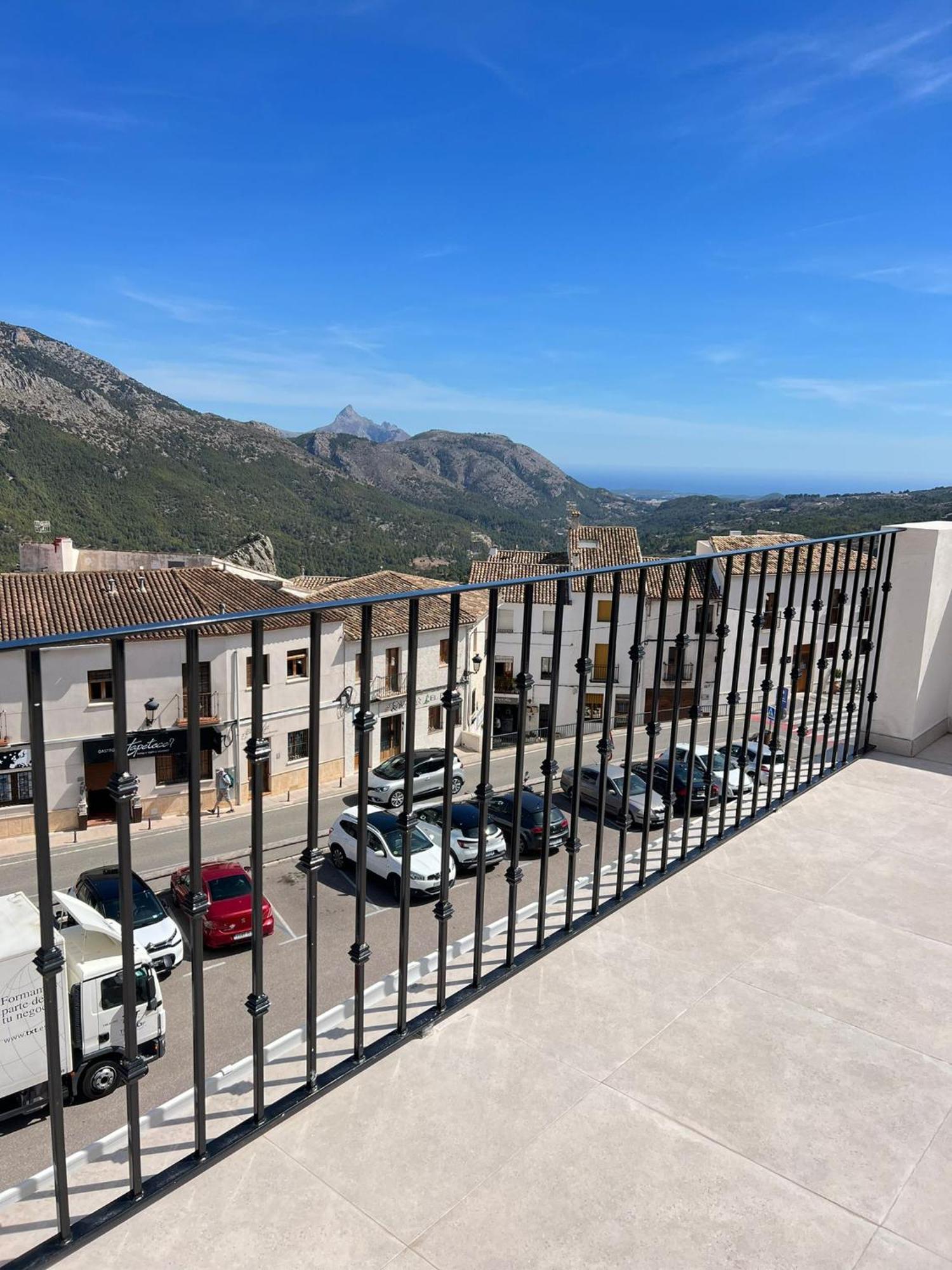 Olcina Apartments エル・カステイ・デ・グアダレスト エクステリア 写真